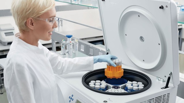 實驗室離心機：你需要知道的科學(xué)設(shè)備